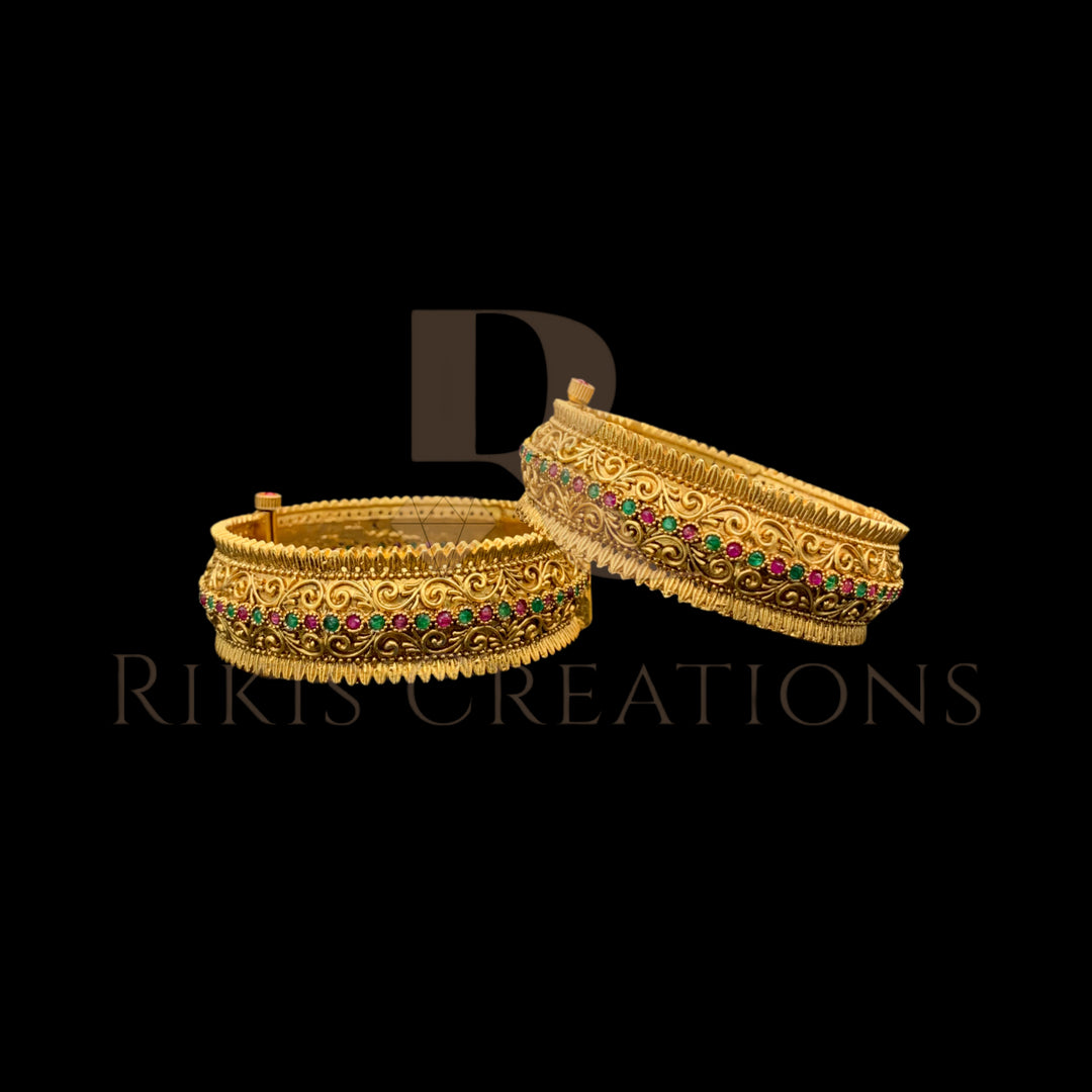 BANGLES  (BN-56)