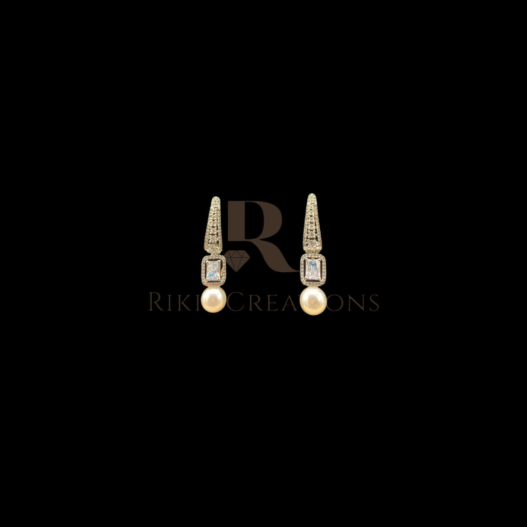 EARRINGS  (EA-30)