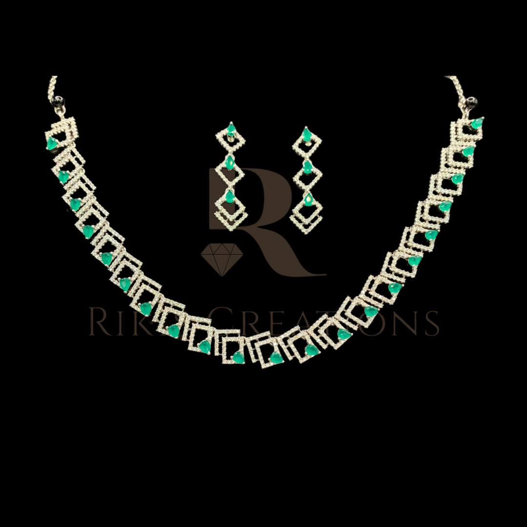 NECKLACE & EARRINGS  (NS-77)