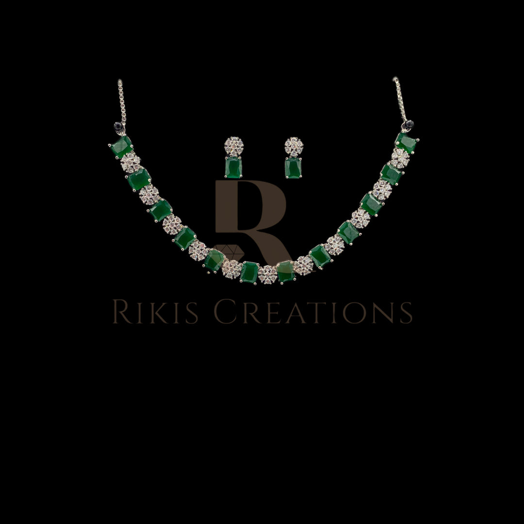 NECKLACE & EARRINGS  (NS-007)